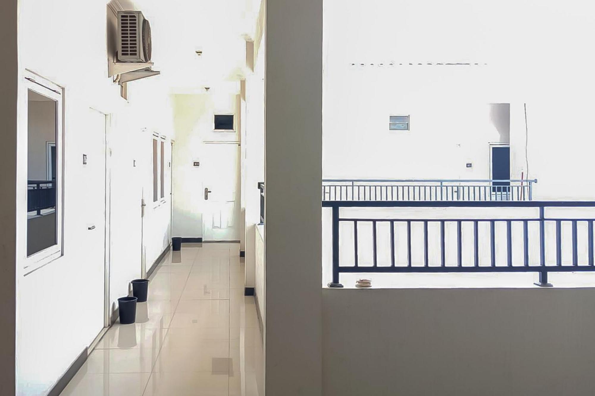 Waringin Guest House Tegal Mitra Reddoorz Tegal (Central Java) Exterior foto